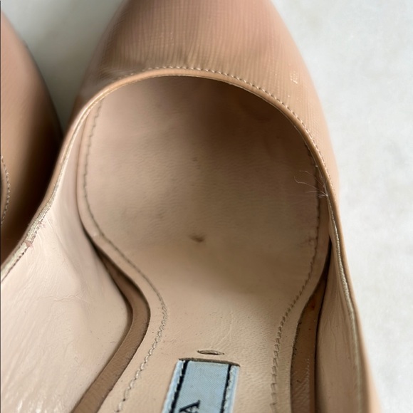 Prada round toe pumps -patent leather- nude - 37.5 / 7.5 US - Picture 7 of 10